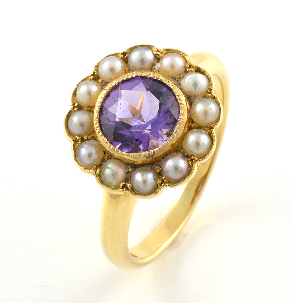 18ct gold amethyst and pearl cluster ring